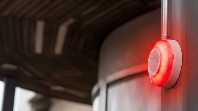 IP-Sirene mit roten Blitzlicht