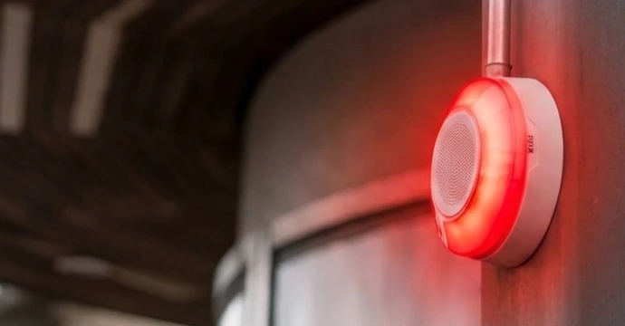 IP-Sirene mit roten Blitzlicht